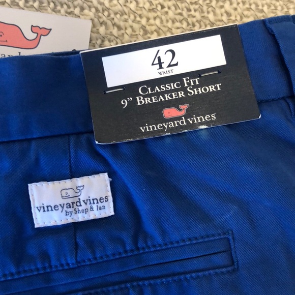 Vineyard Vines Breaker Shorts - Picture 3 of 5